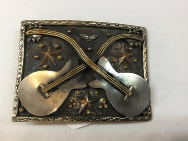 MATTE SILVER TONE DOUBLE GUITARS W/3 STARS BUCKLE