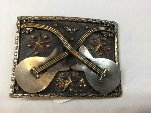 MATTE SILVER TONE DOUBLE GUITARS W/3 STARS BUCKLE