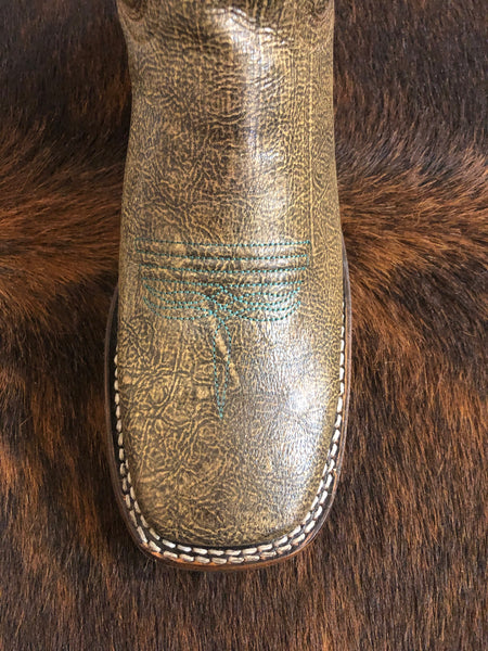 LD PEANUT EMBROIDERY WIDE SQ. TOE