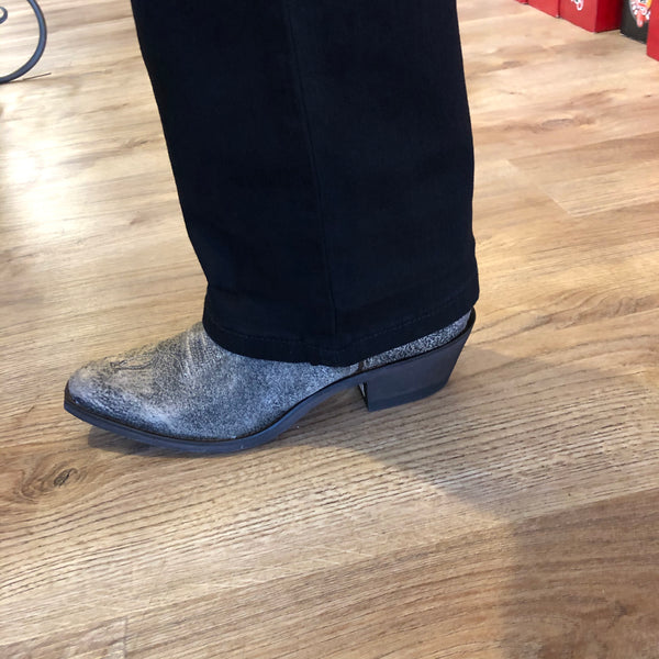 LADIES WRANGLER BLACK DENIM JEANS