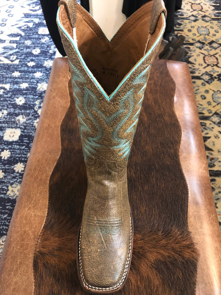 LD PEANUT EMBROIDERY WIDE SQ. TOE