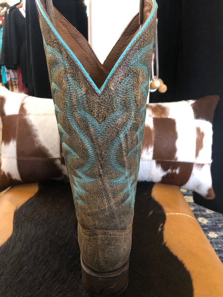 LD PEANUT EMBROIDERY WIDE SQ. TOE